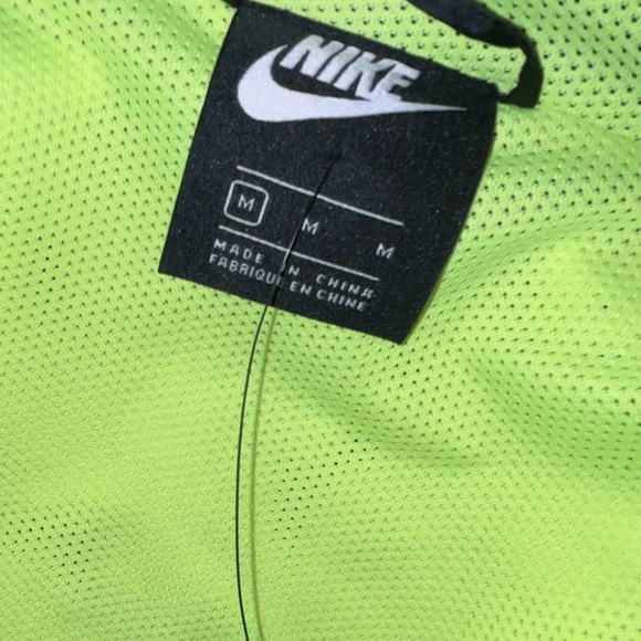 Nike “Catching Air” Black Hoodie Windbreaker Jacket New w/ Tags MSRP: $115 - Picture 6 of 7